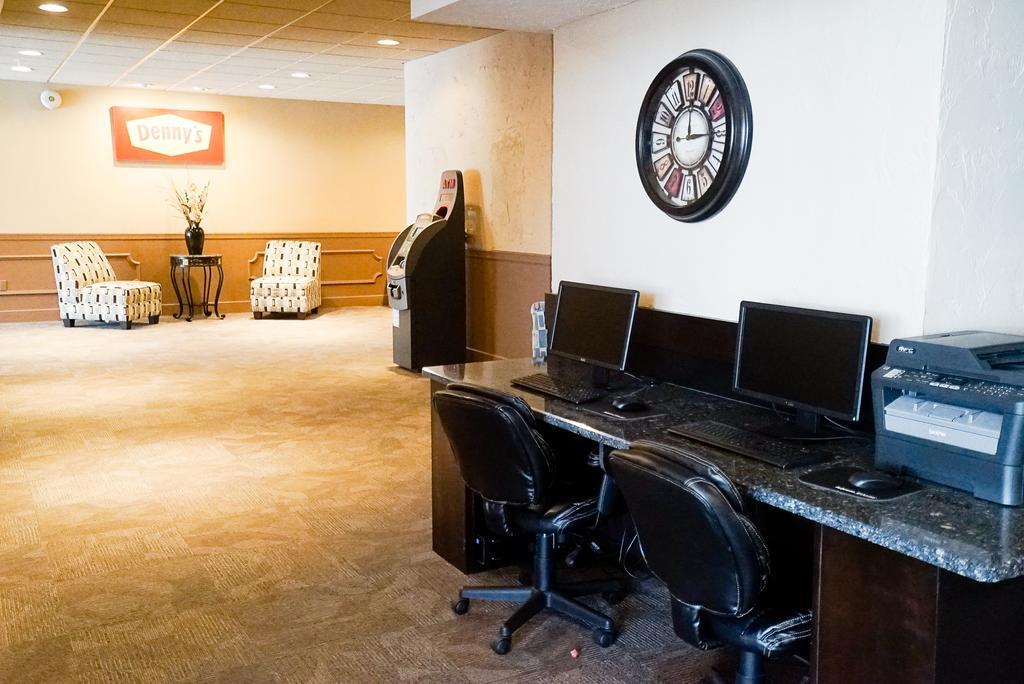 Boarders Inn & Suites By Cobblestone Hotels - Grand Island Dış mekan fotoğraf