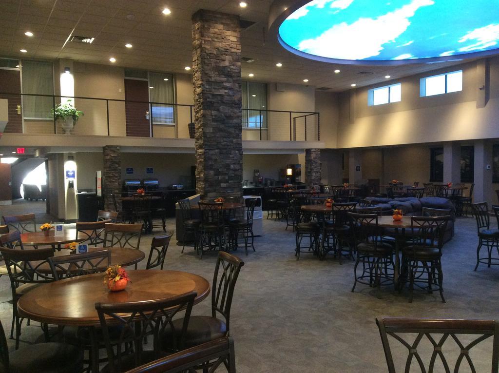 Boarders Inn & Suites By Cobblestone Hotels - Grand Island Dış mekan fotoğraf